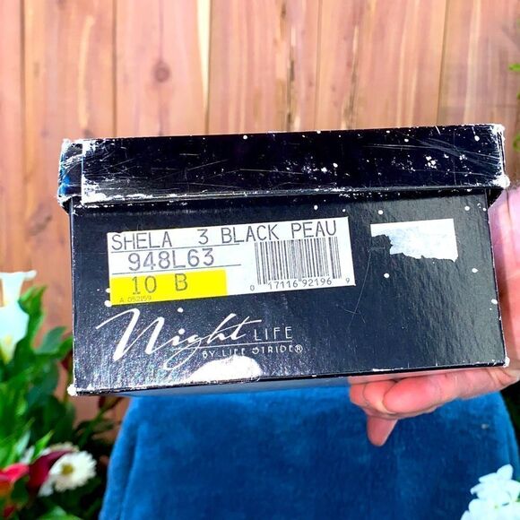 Ladies size 10 black peau de soie heels by Life Stride NIOB - Picture 10 of 10